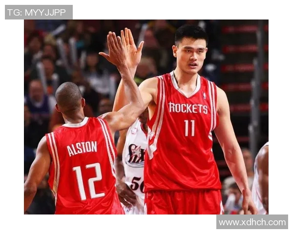 姚明在NBA赛场上的辉煌历程与精彩瞬间回顾