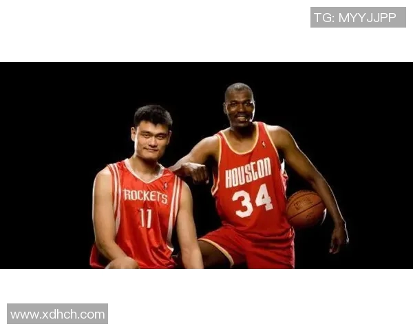 姚明从篮球新星到国际巨星的辉煌职业生涯回顾与成就分析