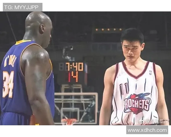 姚明新秀时期的成长故事与提鞋背后的深意与启示 姚明新秀时期的成长故事与提鞋背后的深意与启示