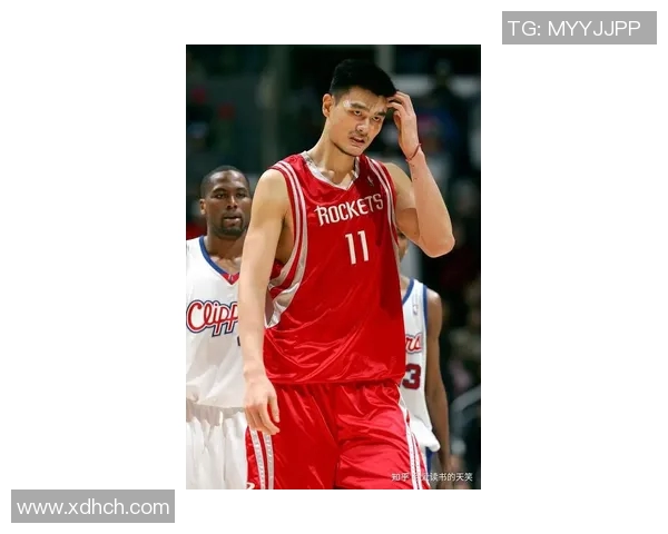 姚明在NBA赛场上的最佳攻防表现与传奇时刻回顾