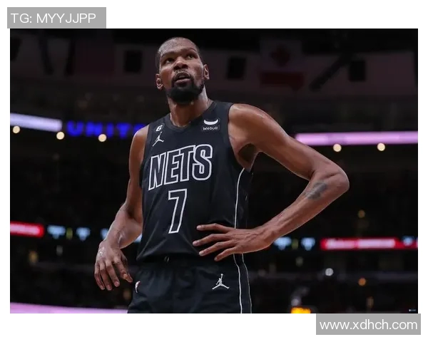 凯文杜兰特跨界挑战足球世界展现全新运动魅力与激情