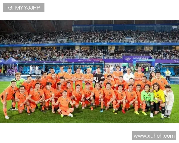 香港足球明星队在北京的精彩对决展现了足球的魅力与团结精神 香港足球明星队在北京的精彩对决展现了足球的魅力与团结精神